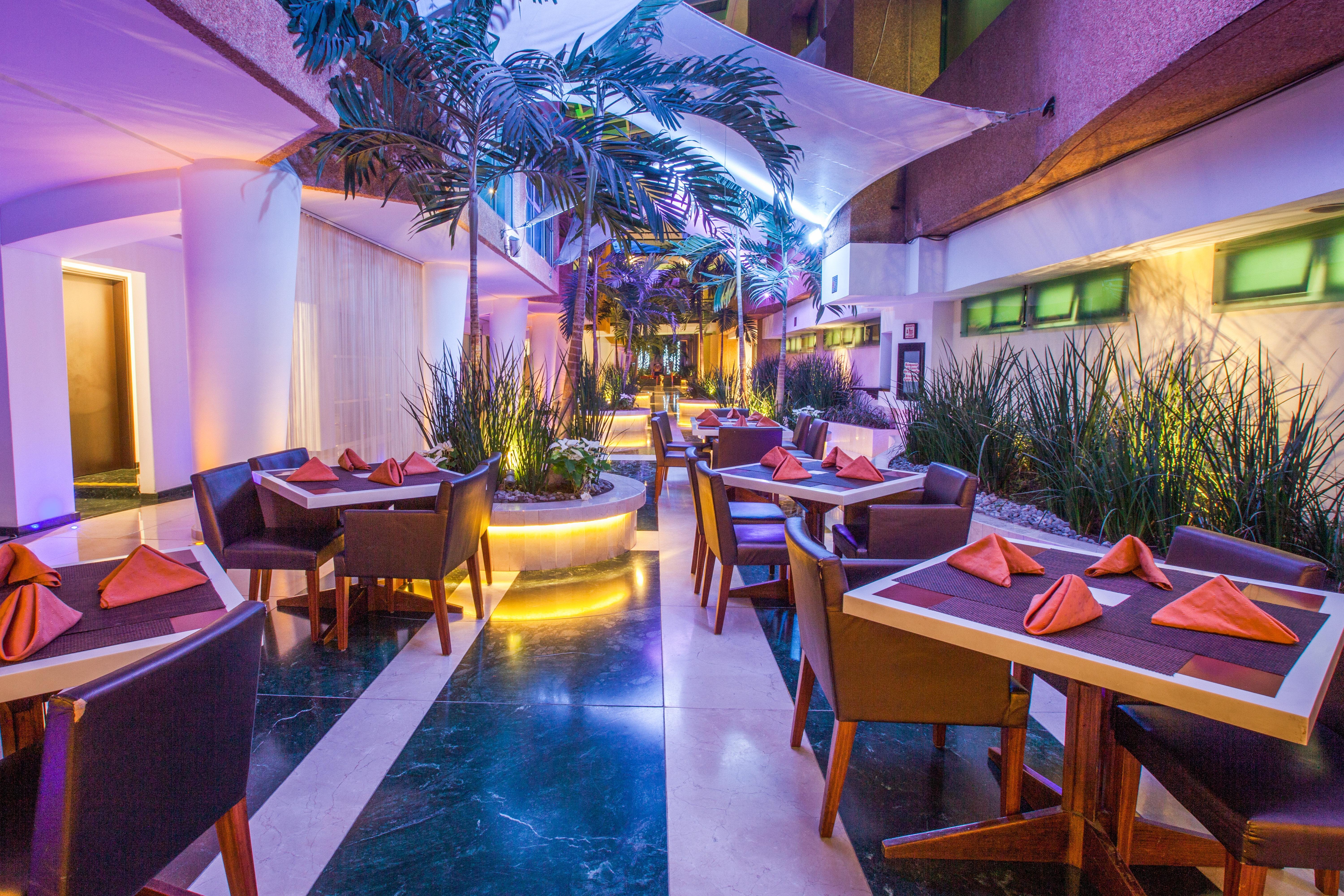 Crowne Plaza Toluca - Lancaster By Ihg Hotel Bagian luar foto
